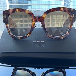 NWT Fendi 52mm Gradient Square Sunglasses